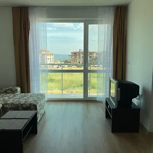 в сарафово Apartament